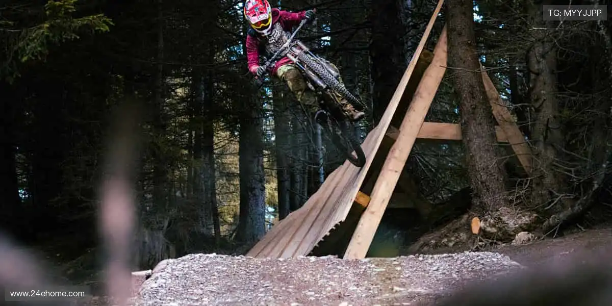 一键下单，即刻拥有！🛒 正版周边，为偶像打 call 的仪式感拉满！